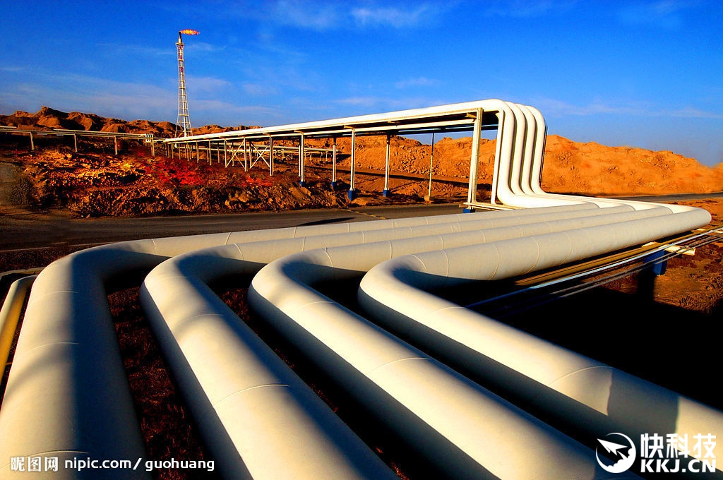 【熱點(diǎn)】新疆油田上半年產(chǎn)油563.4萬(wàn)噸、天然氣14億立方米